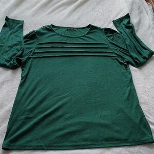 Elegant Emerald Green Women's XL Top